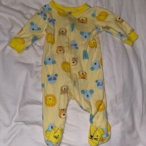 Infant baby gender neutral sleeper size 0-3 months
